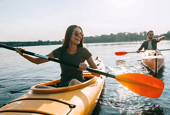 Cómo pedir una licencia para alquilar Kayak